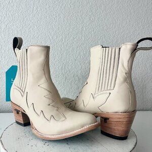 Lane CHELSEA Womens Cowboy Bootie 8 Western Pale Ivory Short Cowgirl Ankle Boots
